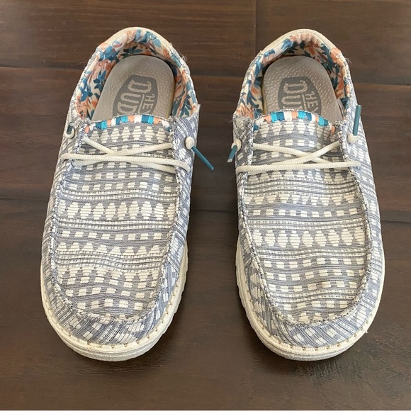 Hey Dude Wendy Boho cool pattern loafers women’s size 8 - Picture 2 of 6